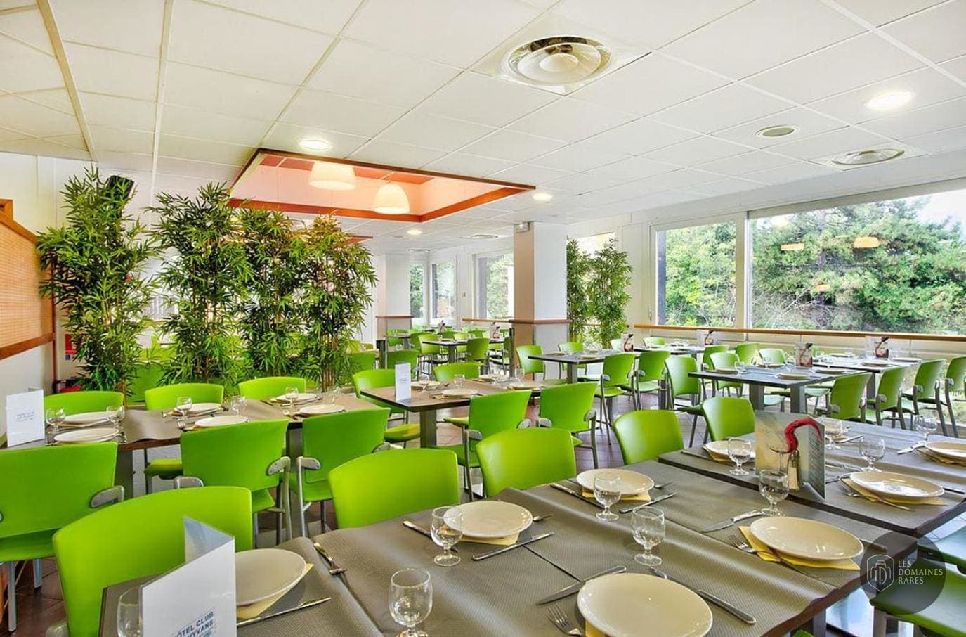 Restaurant de la villa Village Club Les Hyvans en Provence-Alpes-Côte d'Azur - séminaire chorges