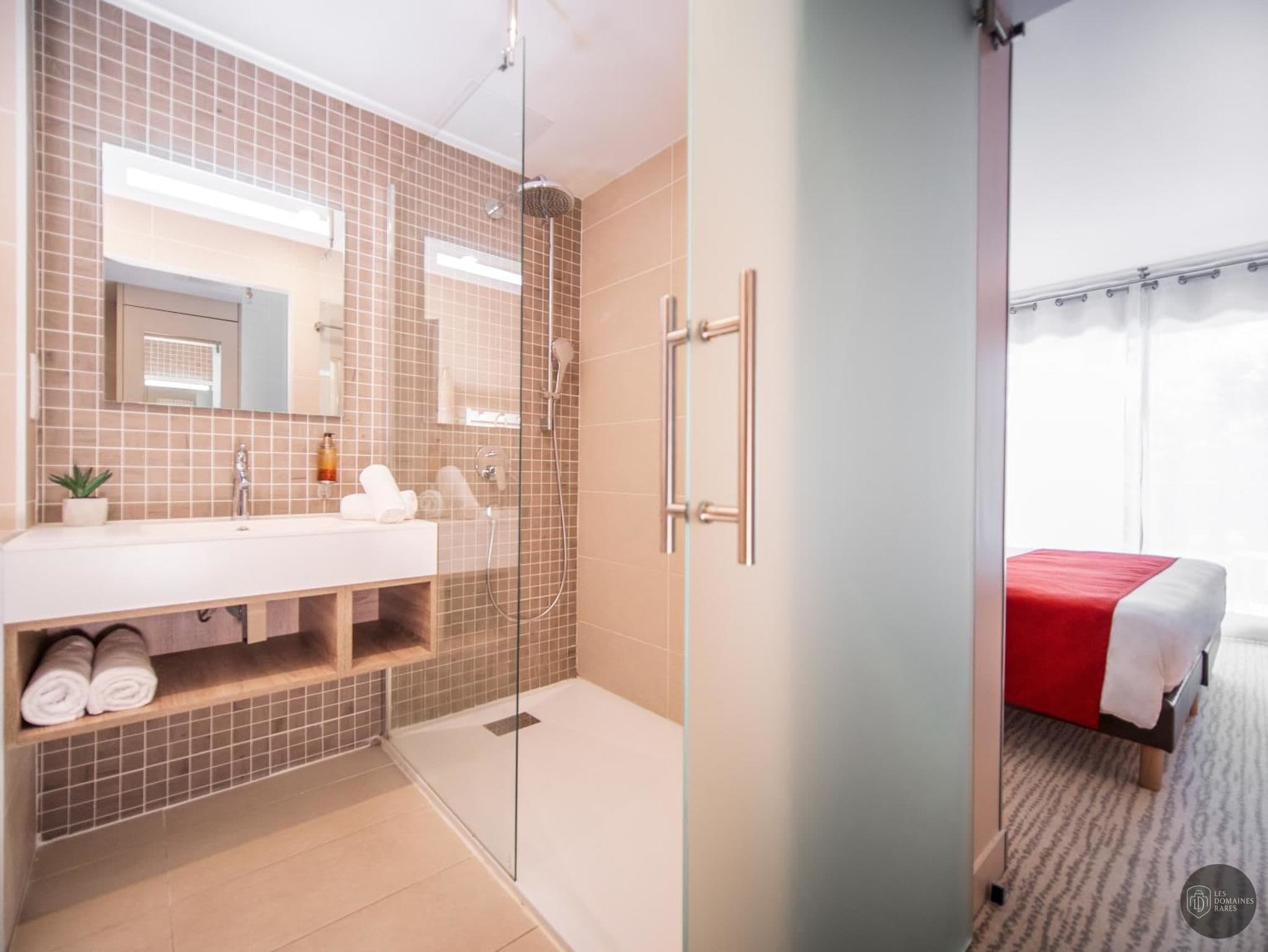 Vue extérieure de l'hôtel Vitalparc à Lacanau en Nouvelle-Aquitaine