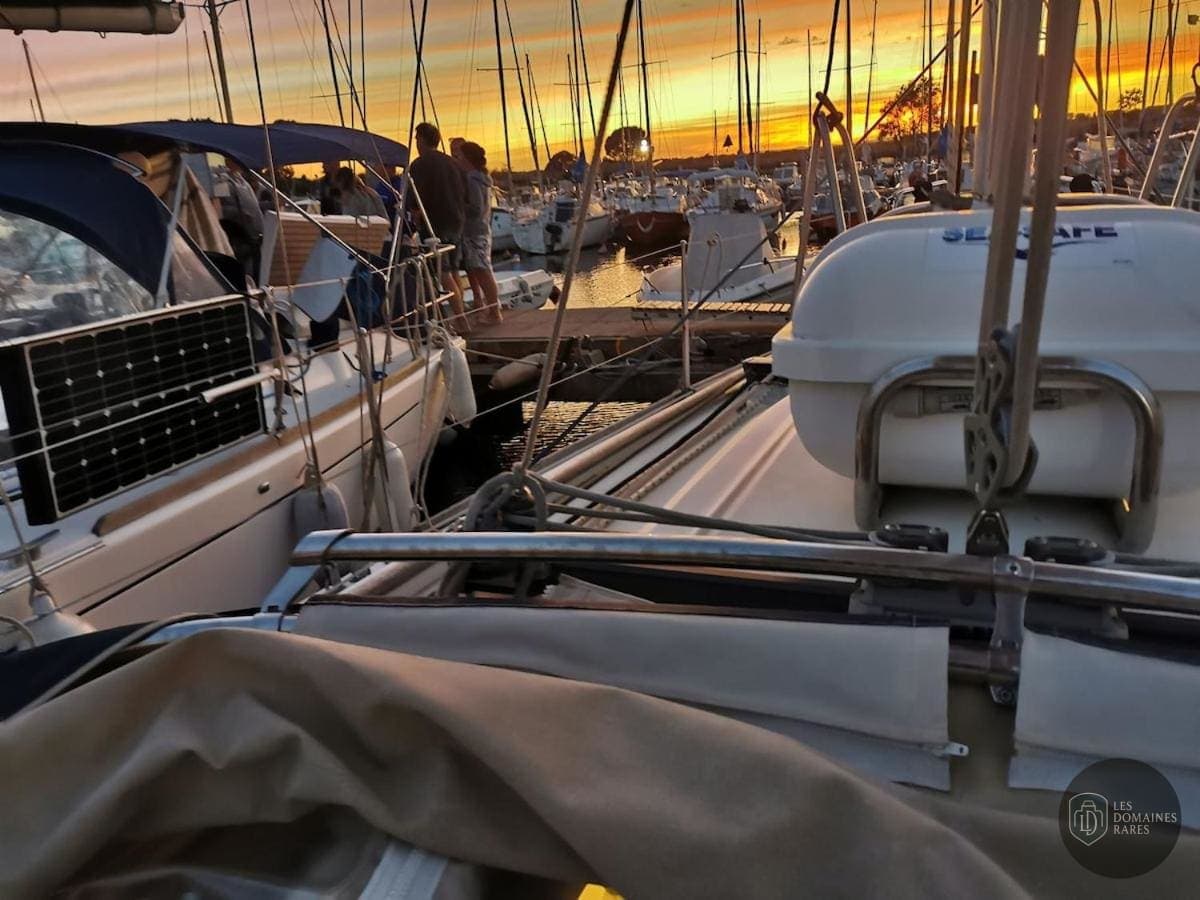 Vue extérieure du lieu Voilier 91 à La en Île-de-France