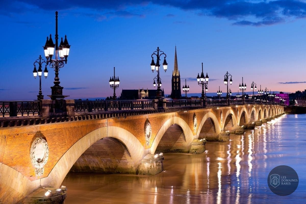 Pont de pierre à Bordeaux