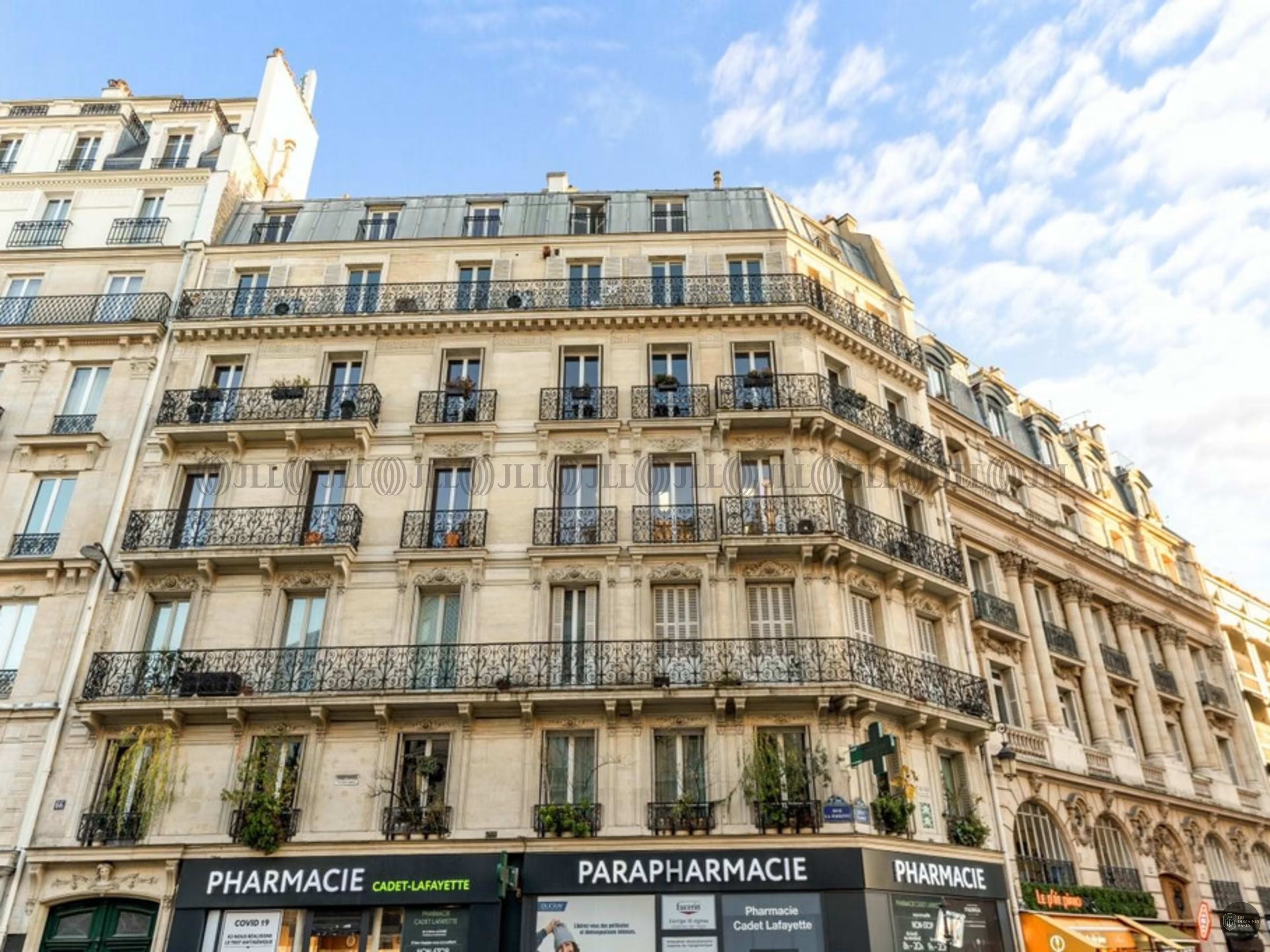 Vue extérieure du lieu Wojo Saint Lazare à Paris en Île-de-France