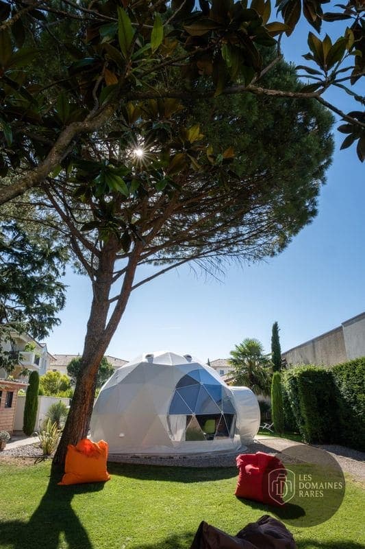 Vue extérieure de l'espace de coworking Work'In Bulle en Auvergne-Rhône-Alpes
