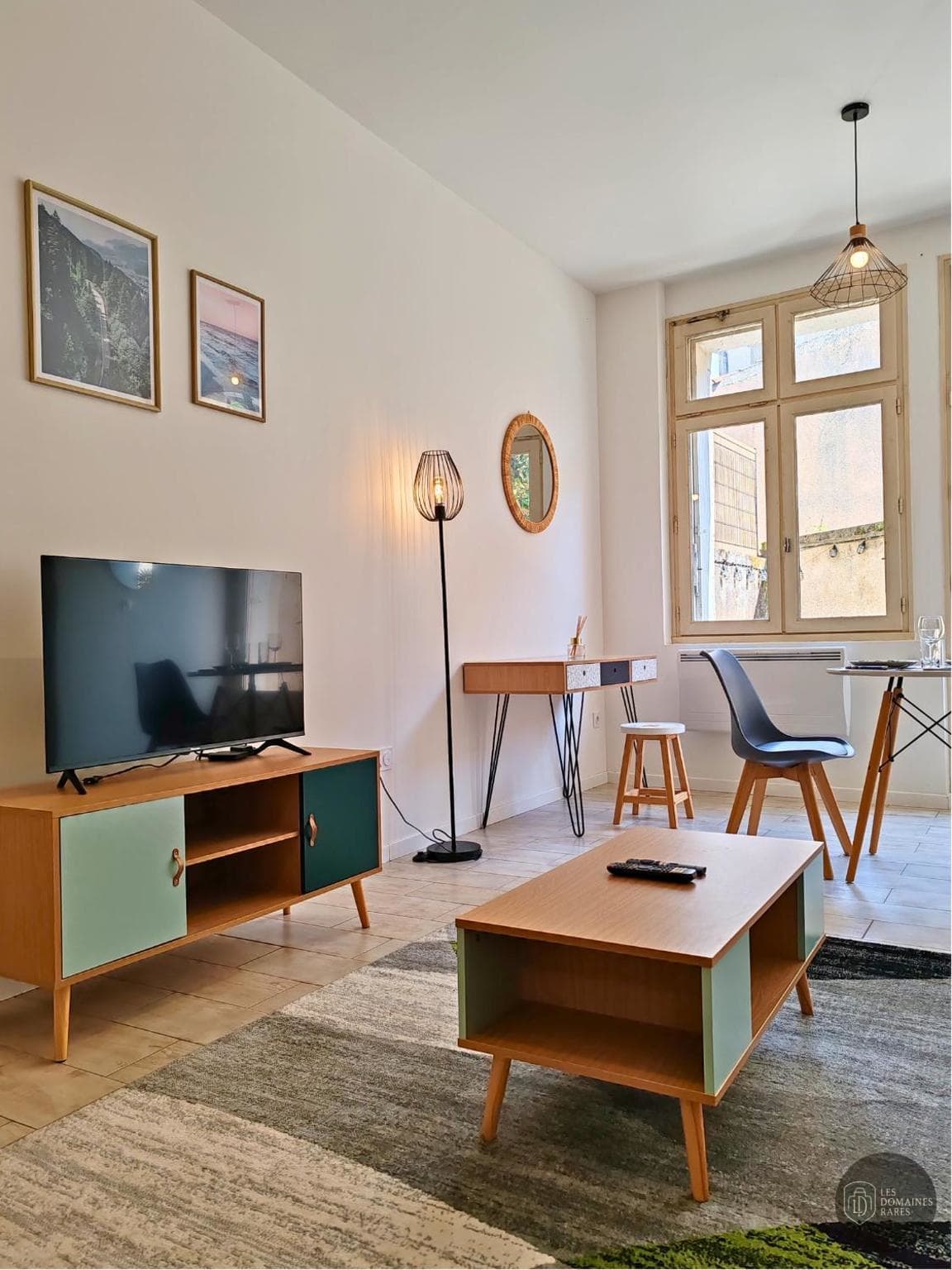 Work and Wall — Extérieur