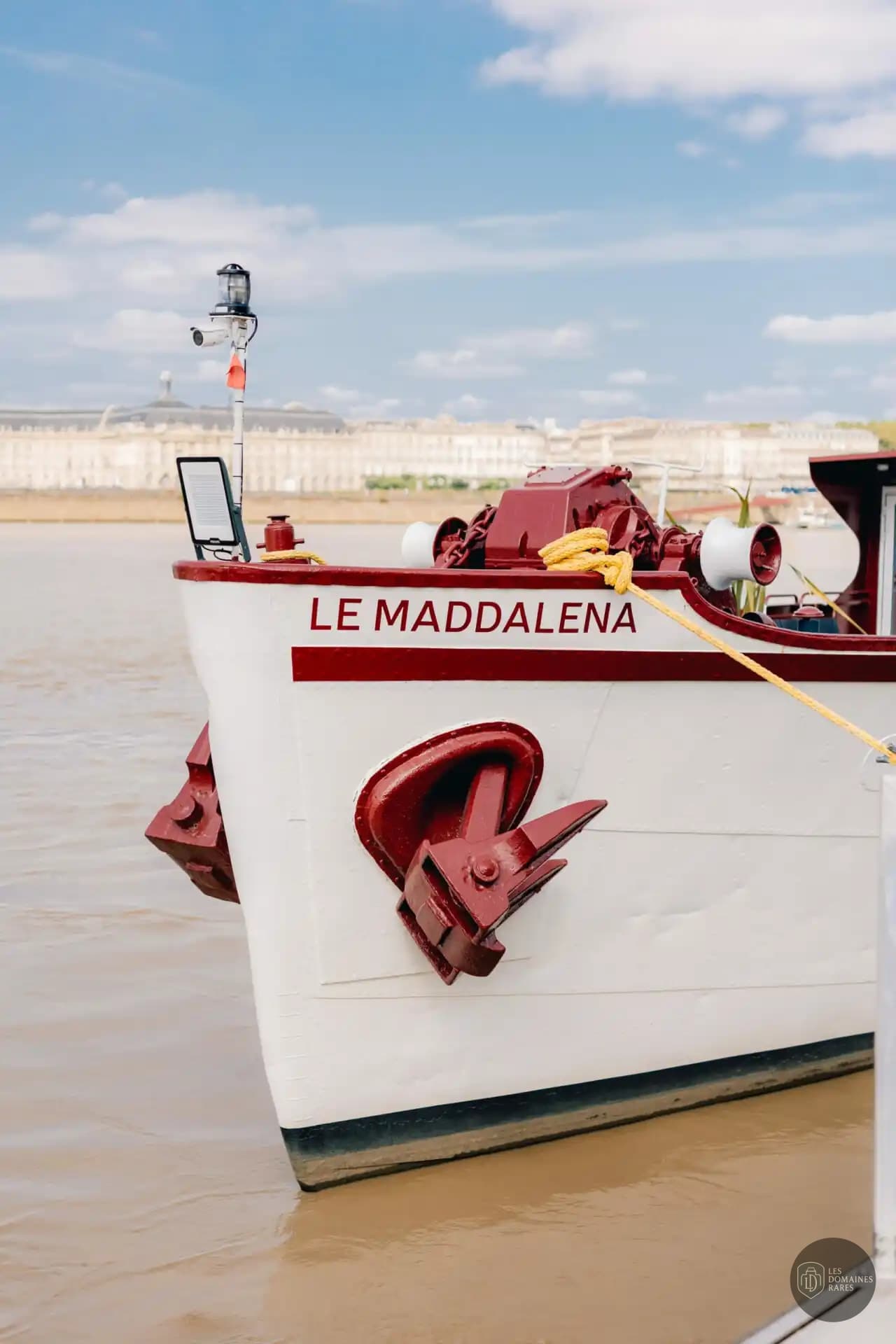 Vue extérieure du bateau Yacht de Bordeaux en Nouvelle-Aquitaine