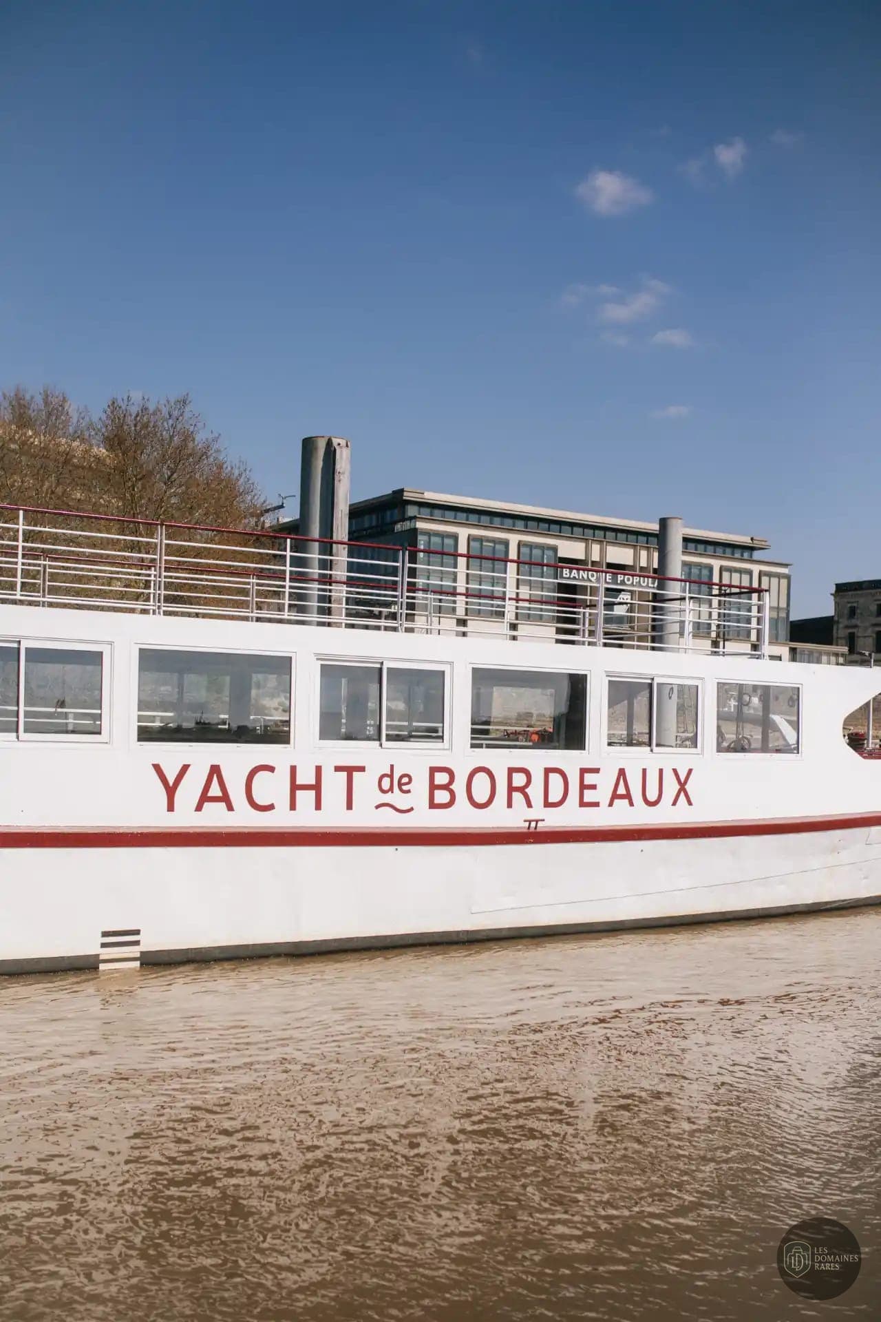 Vue extérieure du bateau Yacht de Bordeaux en Nouvelle-Aquitaine