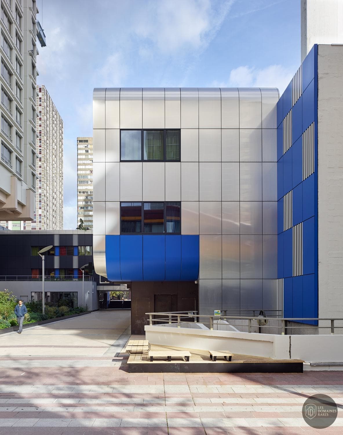 Vue extérieure de l'hôtel Yooma Urban Lodge à Paris en Île-de-France