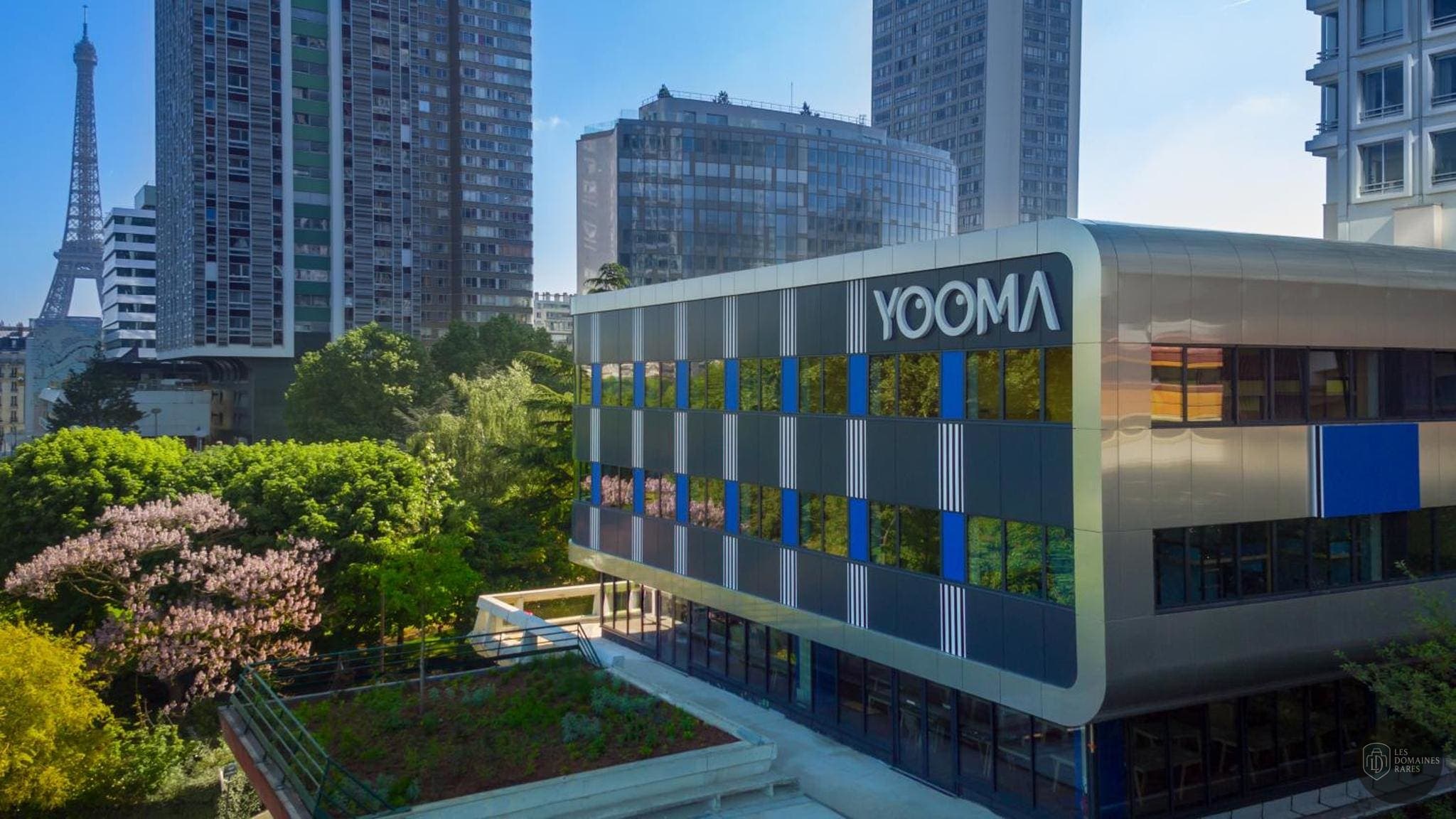 Vue extérieure de l'hôtel Yooma Urban Lodge à Paris en Île-de-France