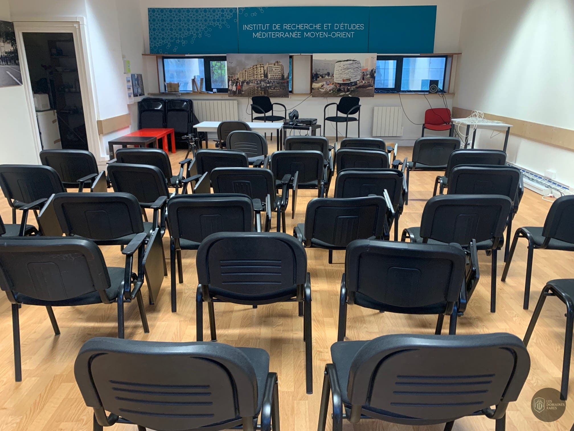Salle de réunion 1 du centre de séminaires iReMMO à Paris en Île-de-France