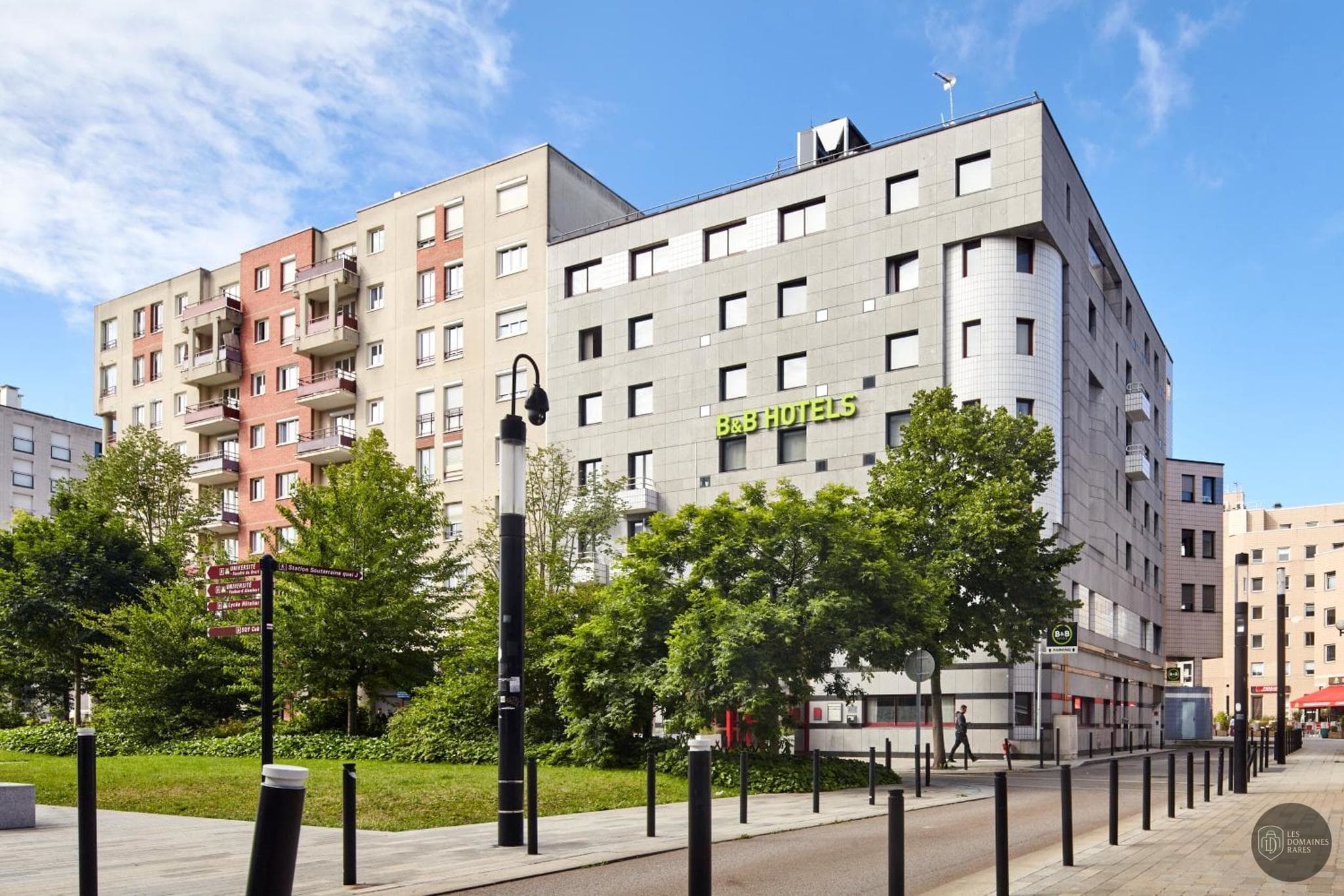 B and B Hôtel Saint-Quentin-en-Yvelines Centre Gare