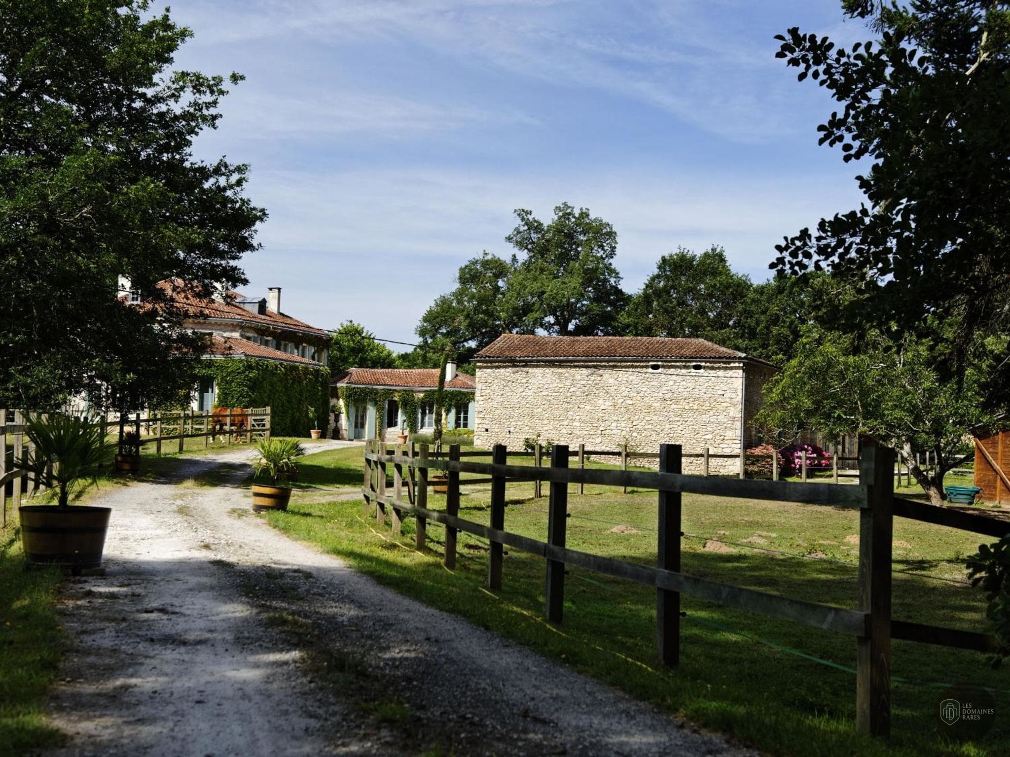 Château de l'Isle Savary