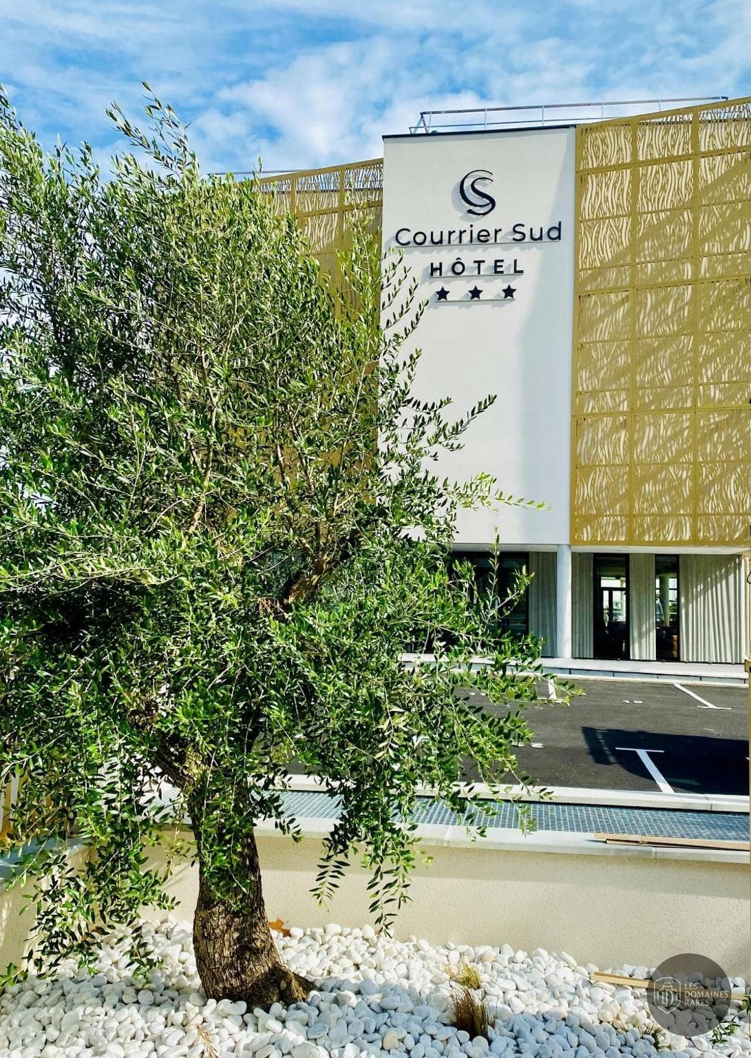 Hôtel Courrier Sud