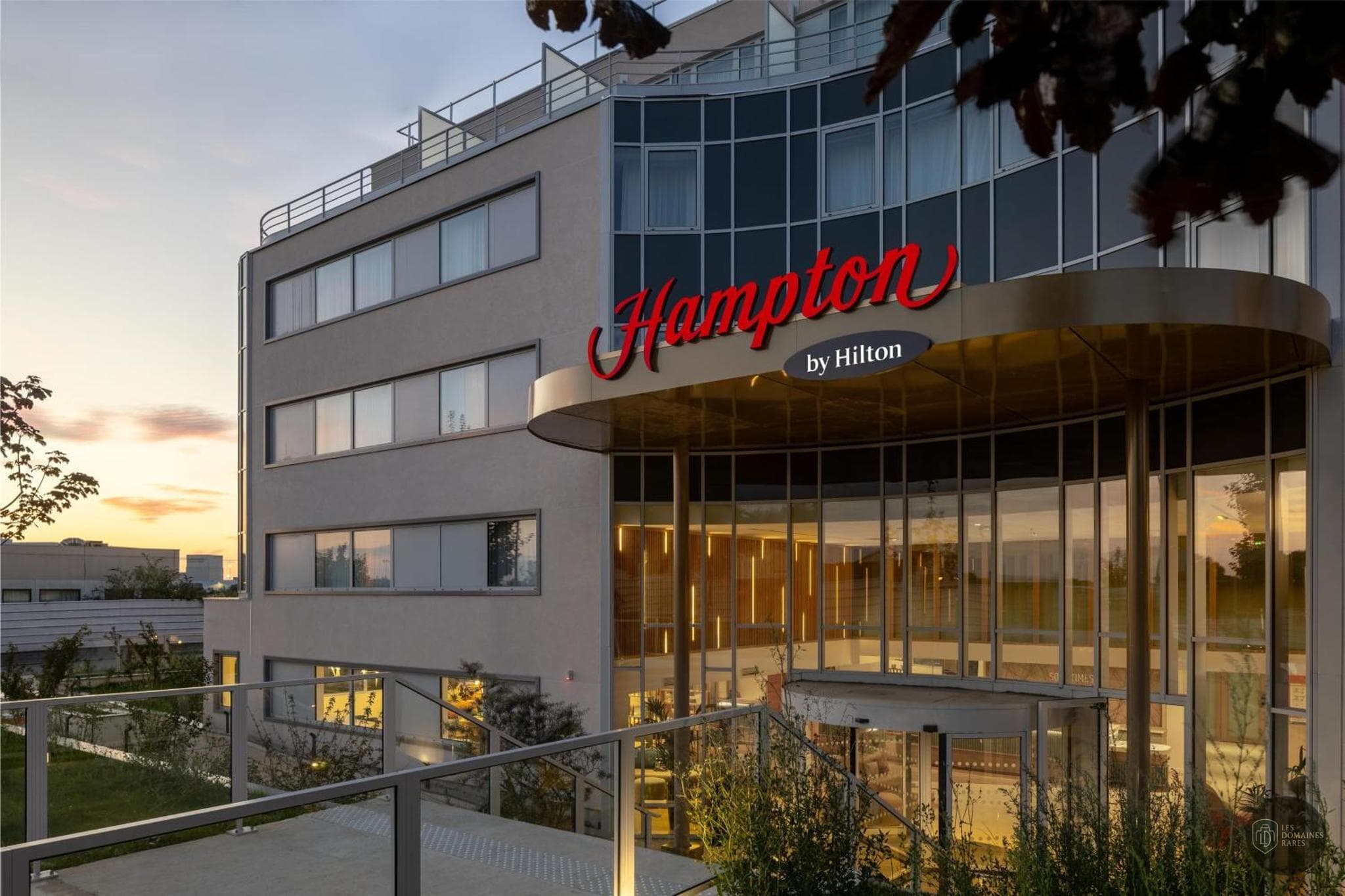 Hampton by Hilton Paris CDG Airport