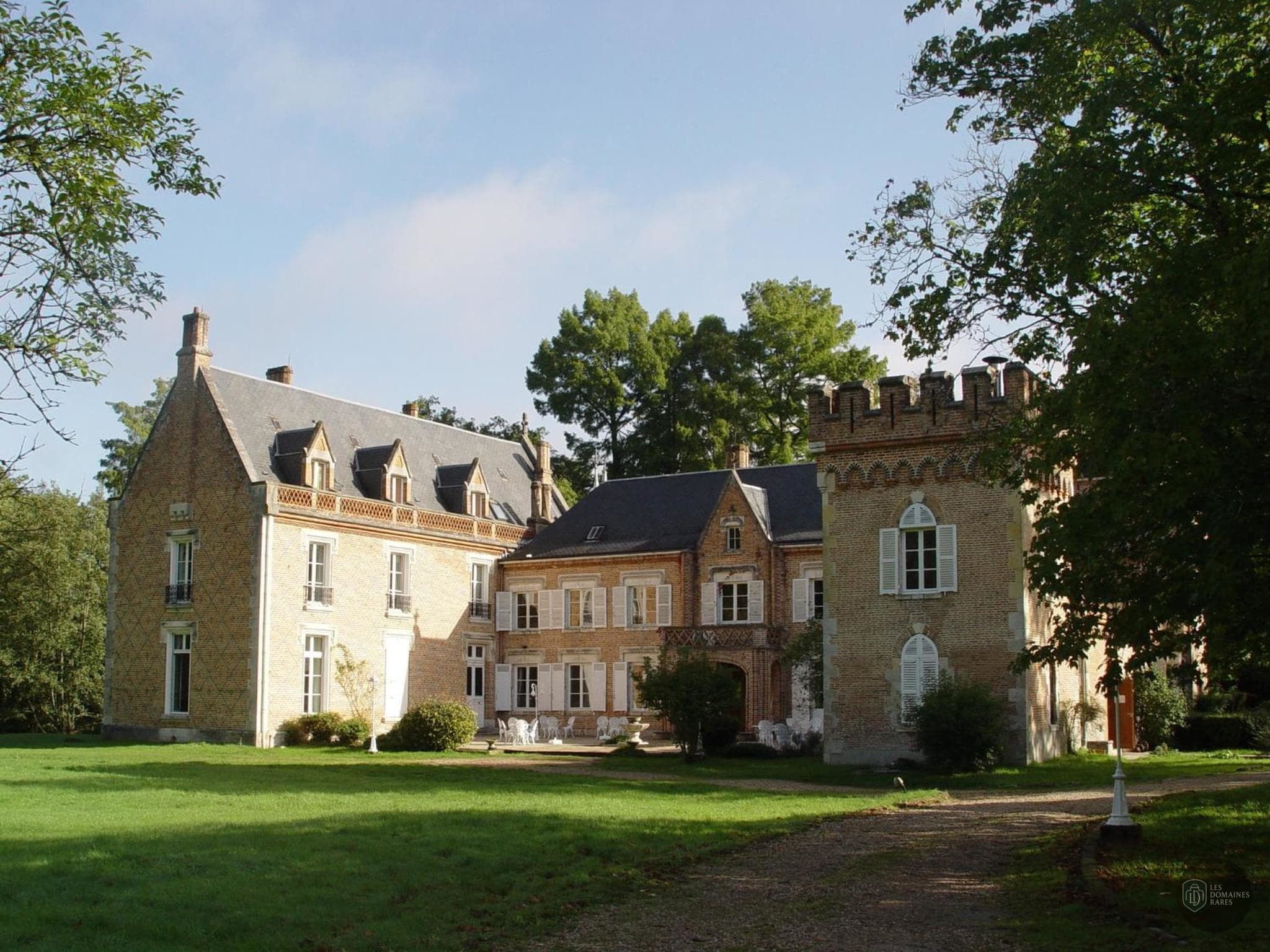 Hostellerie Chateau Les Muids