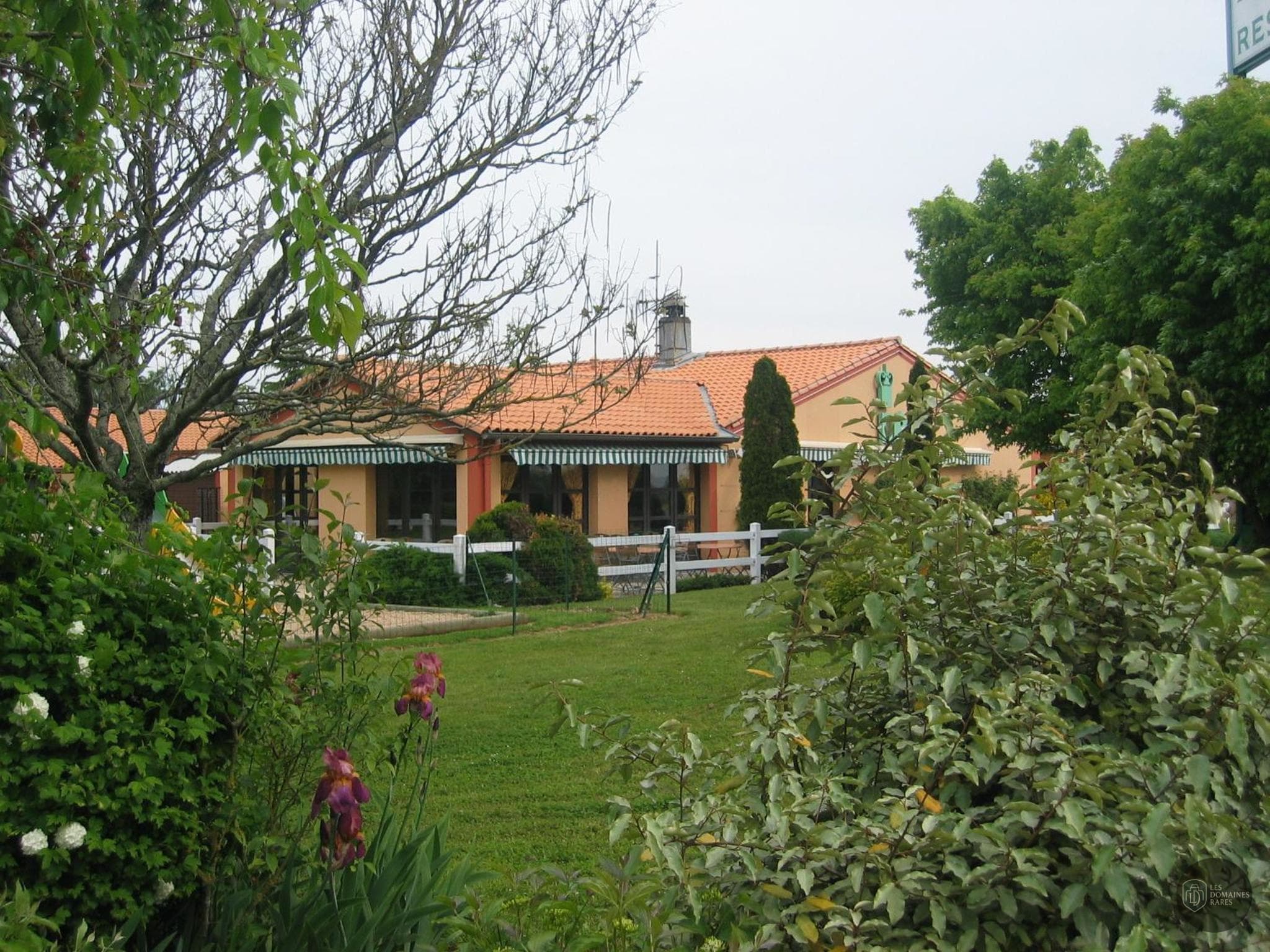 Kyriad Niort Est La Crèche