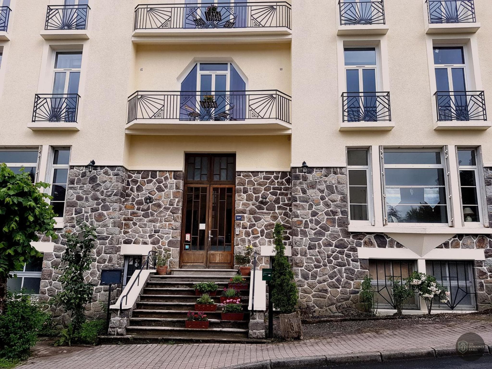 Le Pavillon