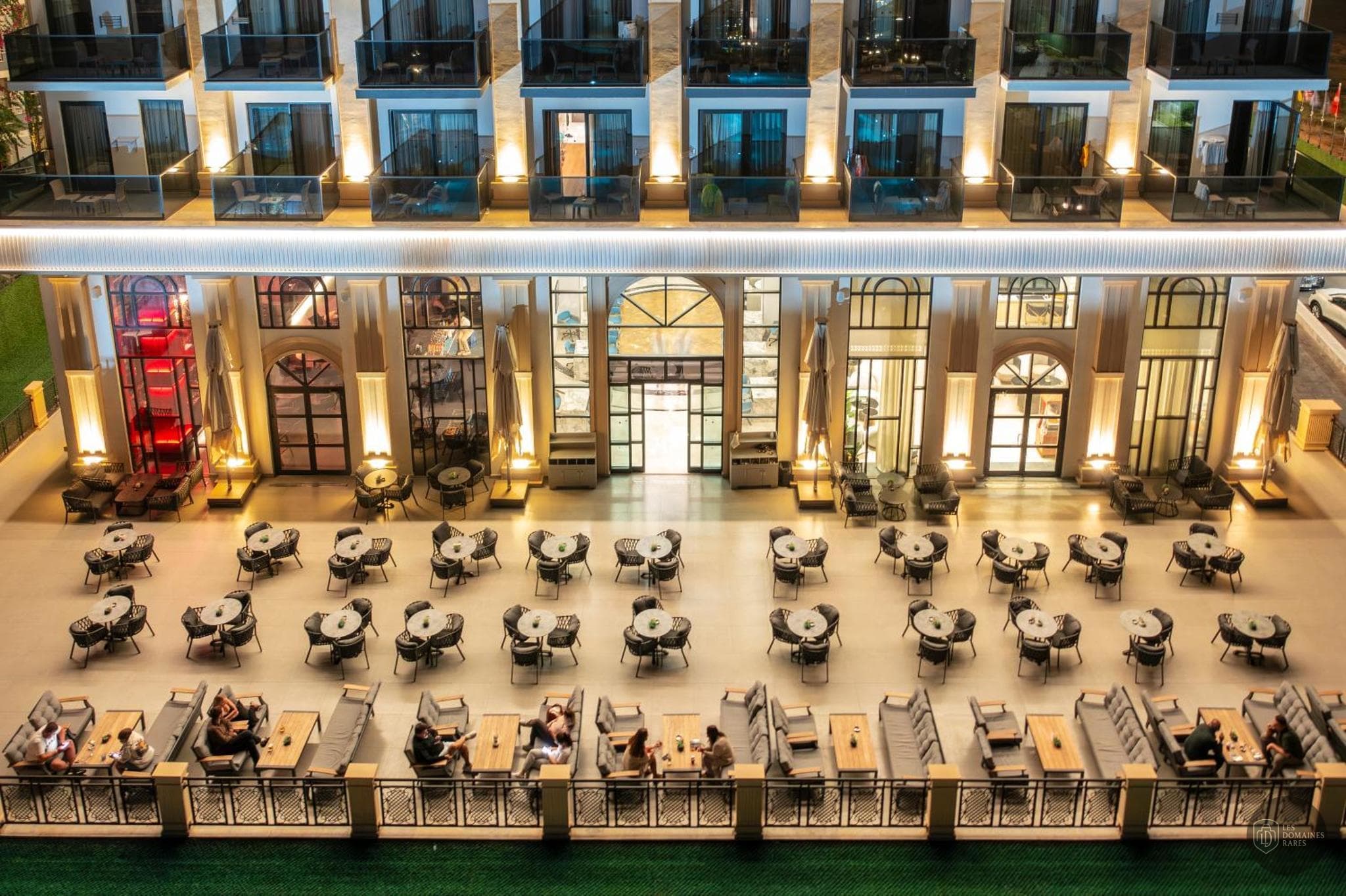 Queen Serenity Hotel