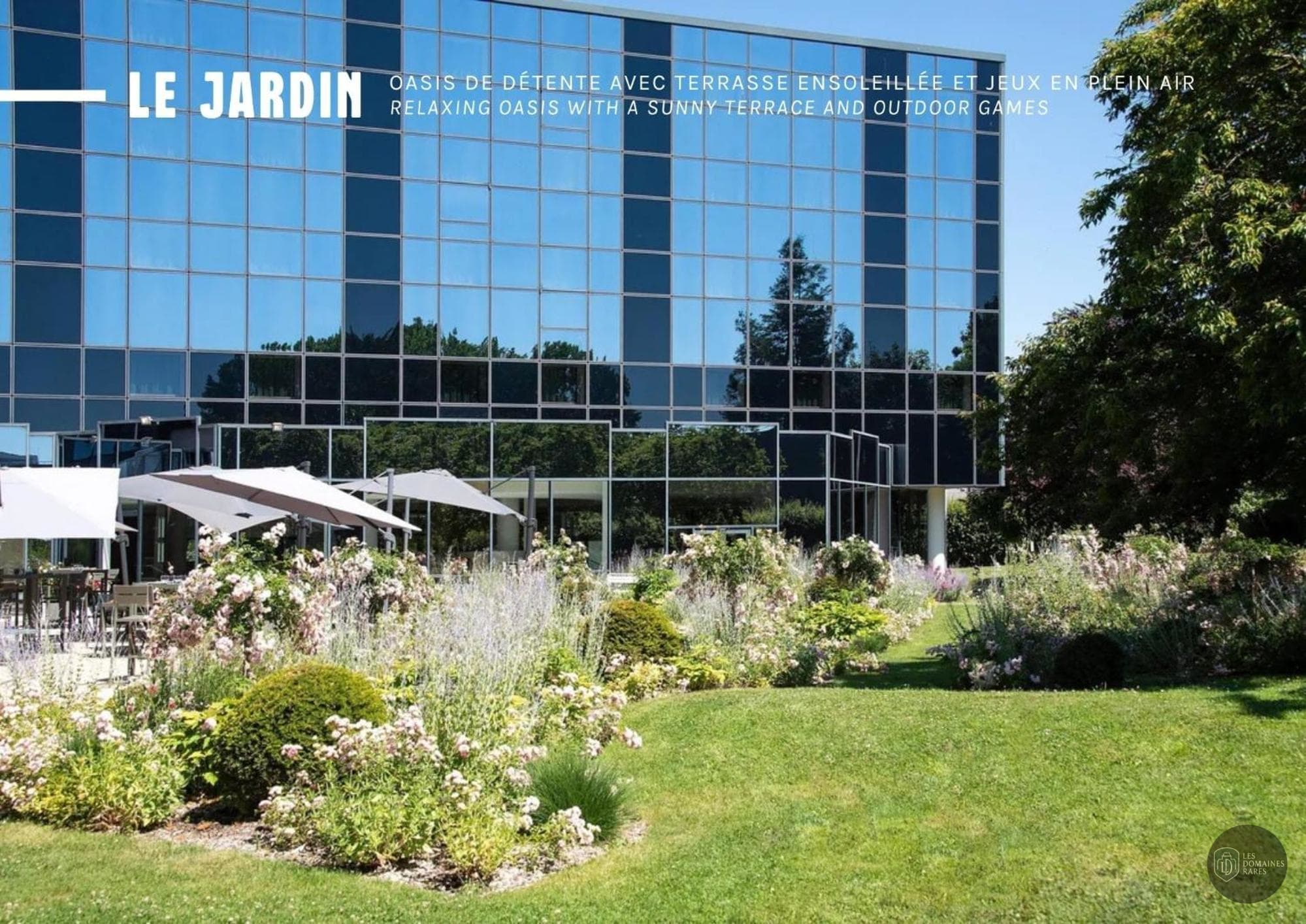 The Jangle Hotel Paris CDG Airport